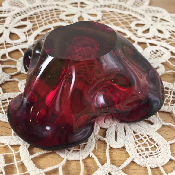 Red Raspberry Murano Ashtray Blown Art Glass - Picture 4 of 11